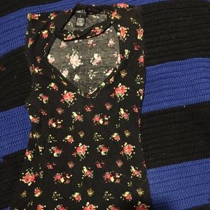 Rue 21 floral tank top